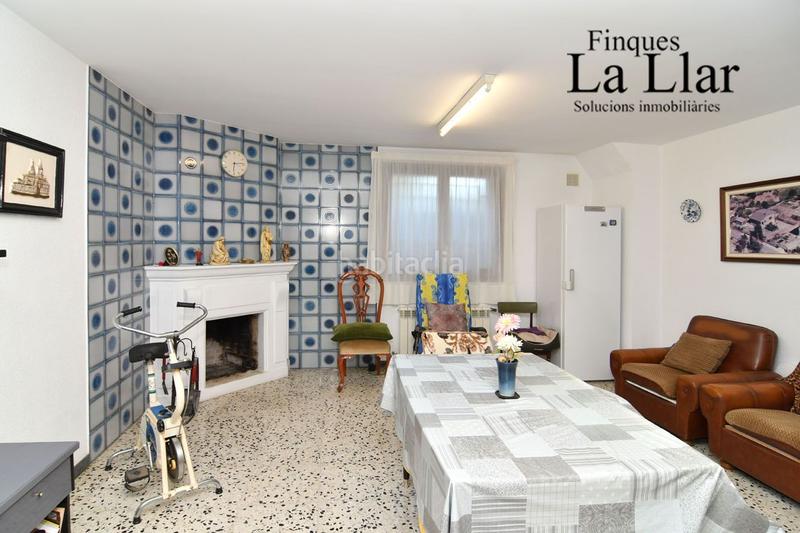 Foto 13616359-e005-4360-9f45-bbf5dc646cd1. Casa amb calefacció piscina a Can Vinyals Esparreguera