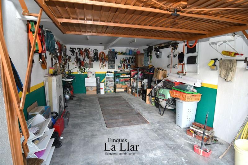 Foto 796d591f-b5cc-438f-aab8-41f000fdff49. Casa amb calefacció piscina a Can Vinyals Esparreguera