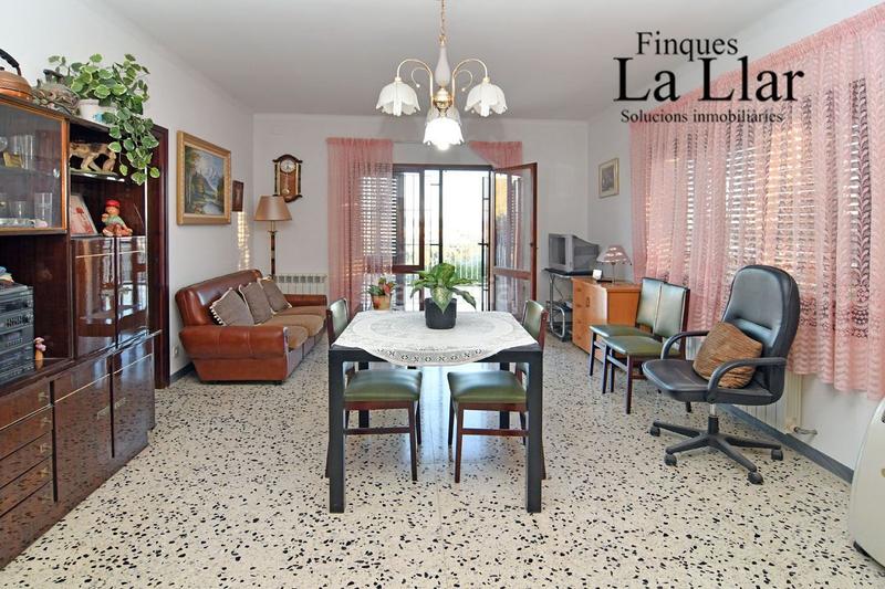 Foto 994e5420-d3b5-4b0e-9997-675e06ce1734. Casa amb calefacció piscina a Can Vinyals Esparreguera