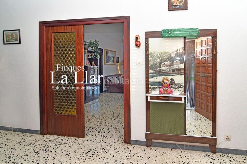 Foto a32418d5-bd31-4e08-9d89-5324ecdf4900. Casa amb calefacció piscina a Can Vinyals Esparreguera