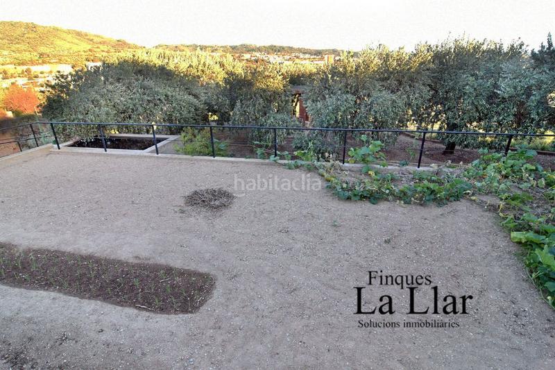 Foto c3a4f13d-0f66-44ff-a755-e25f1a476648. Casa amb calefacció piscina a Can Vinyals Esparreguera