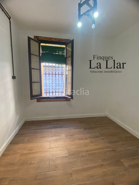 Foto 0b42614b-6adc-4966-aa24-e3076a198558. Reihenhaus in Centre-Estació Gavà