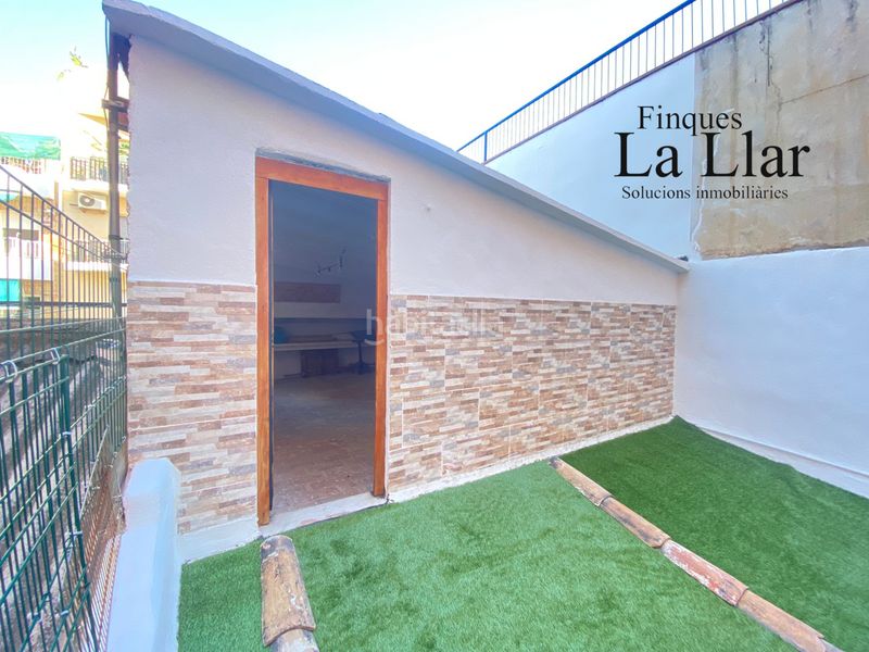 Foto 1592c725-f799-4b90-b4c9-7c06709ae2f1. Casa adossada a Centre-Estació Gavà