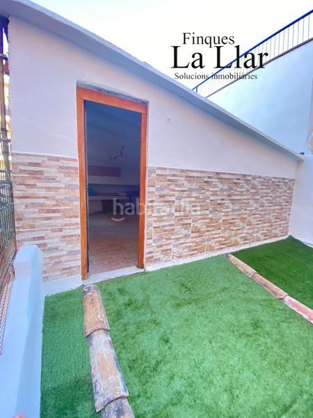 Foto 2ad31825-829a-4e73-8342-f67277fbdd13. Casa adossada a Centre-Estació Gavà