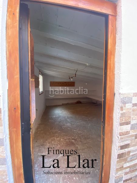 Foto 303a2050-9e3d-4475-9a76-da8bcd142b85. Casa adossada a Centre-Estació Gavà