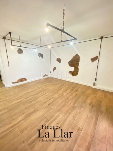 Foto a5298683-f9c2-434c-bc03-184f27508147. Casa adossada a Centre-Estació Gavà