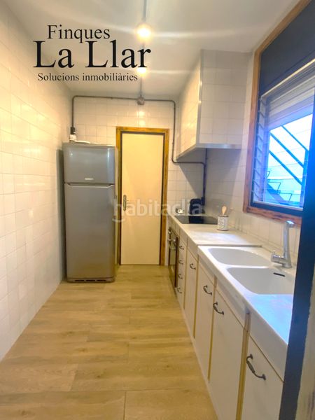 Foto cfa3b73e-4e17-4bdd-af44-b948e8e2504f. Casa adossada a Centre-Estació Gavà