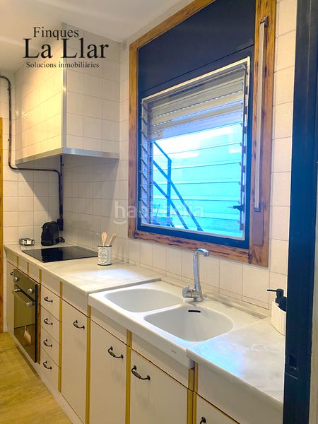 Foto d81e834b-8615-46d6-9e6b-554f9f047878. Casa adossada a Centre-Estació Gavà