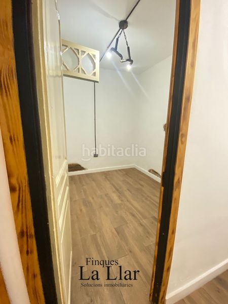 Foto d91d3bc8-193b-40f6-b2c5-7bd8420a63c5. Casa adossada a Centre-Estació Gavà
