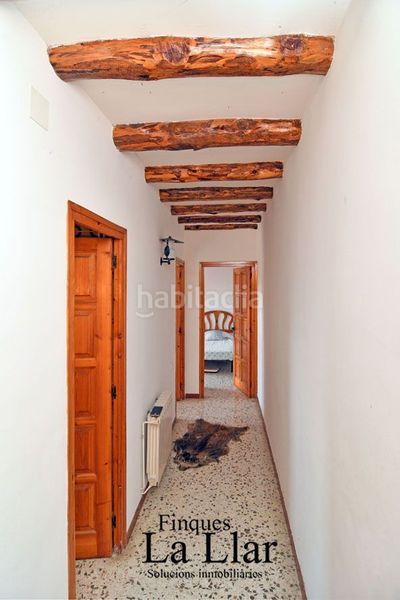 Foto a2b5914e-d47f-4db7-adff-439a3f8558e6. Casa amb calefacció aparcament a Vallirana