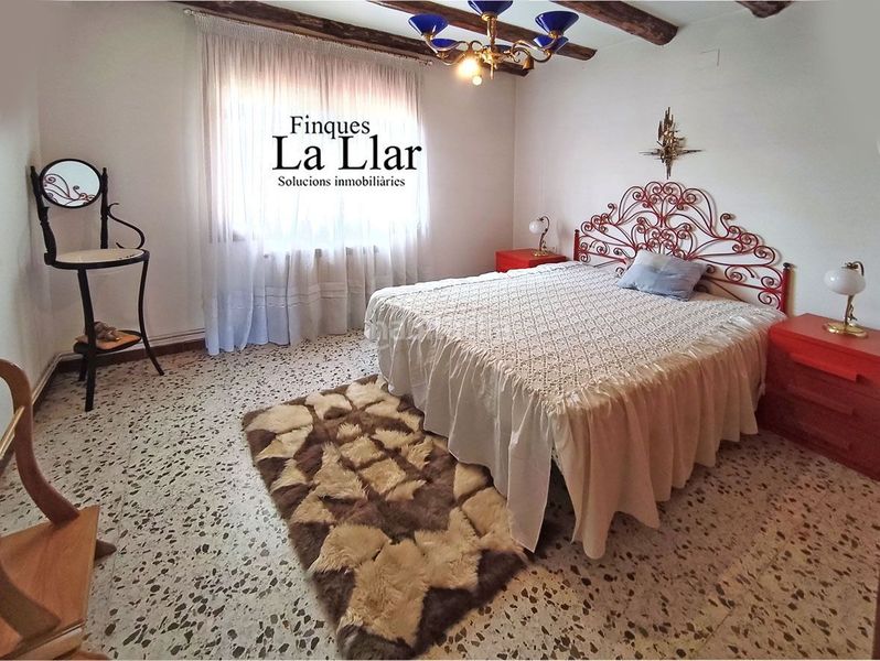 Foto a43102a2-7a06-4096-911e-38aad999361c. Casa amb calefacció aparcament a Vallirana