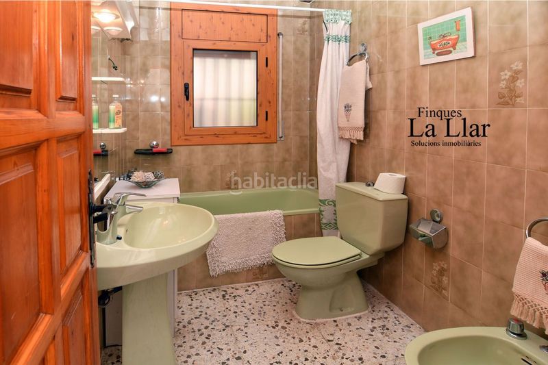 Foto e73a9b67-8ec9-4c35-b0e1-81d8e4b9a56f. Casa amb calefacció aparcament a Vallirana