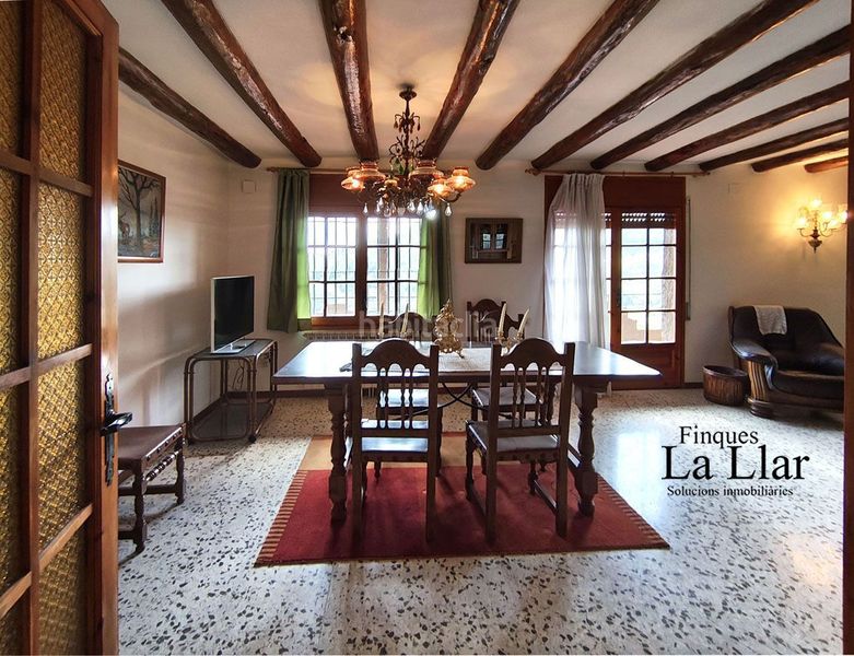 Foto fa77c0dc-2462-44b6-bdb8-c32268a15011. Casa amb calefacció aparcament a Vallirana