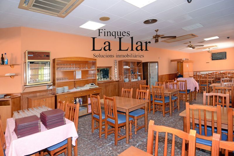 Foto 1eb53fd9-a382-41ad-bbe0-a9b7d6c3a6b3. Local comercial  en venta en Torrent Ballester Viladecans