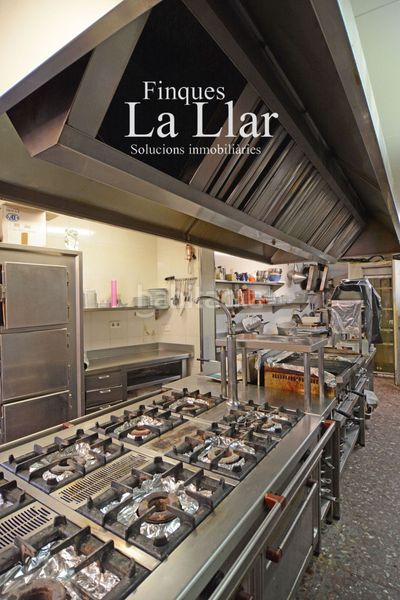Foto 7f6b6488-f942-422c-afd9-985194b7dcd2. Local comercial  en venta en Torrent Ballester Viladecans