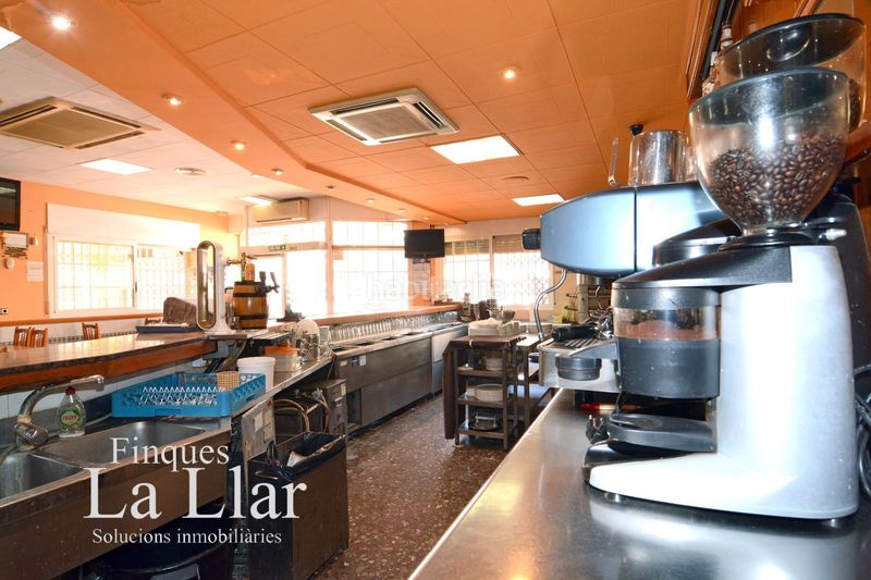 Foto 8997fd34-5d1e-417b-9d86-eb453c3d1c72. Local comercial  en venta en Torrent Ballester Viladecans