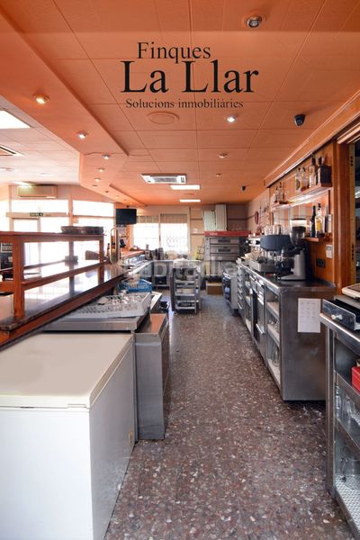 Foto b1e7d07a-d66e-4411-8a73-7ad0223b7814. Local comercial  en venta en Torrent Ballester Viladecans