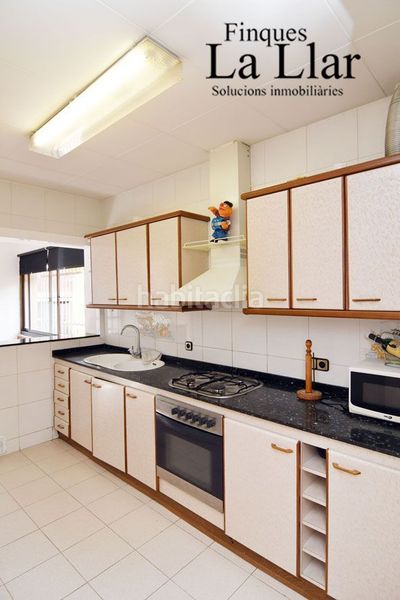 Foto 1db3b102-9eac-410b-b5f2-946169f93232. Casa a Mar i Sol Castelldefels