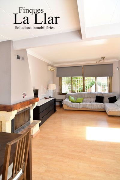Foto c86b4dfb-1451-4e13-ad82-15248ca39e60. Casa a Mar i Sol Castelldefels