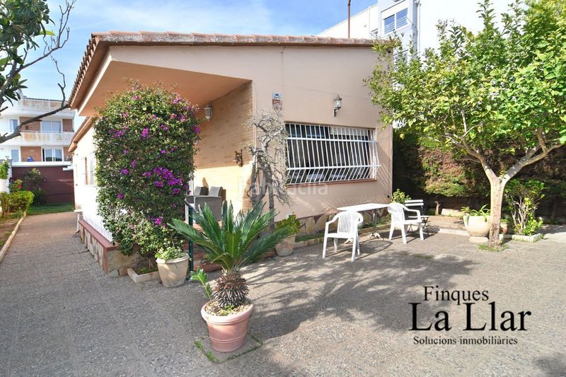 Foto f22aaf3f-048f-4368-9a74-a8ebe4fe664b. Casa a Mar i Sol Castelldefels