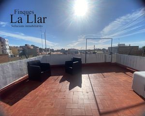 Miete Dachwohnung  Martirs del setge. Loft en atico con gran terraza en alquiler