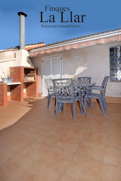 Foto 2fbd72b6-ae10-4e11-9177-9f830b9d3eaf. Casa adossada amb calefacció a Passeig Maragall Gavà