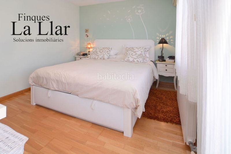Foto 63f28591-c42d-4a45-b5ca-2d7333e7c03c. Casa adossada amb calefacció a Passeig Maragall Gavà