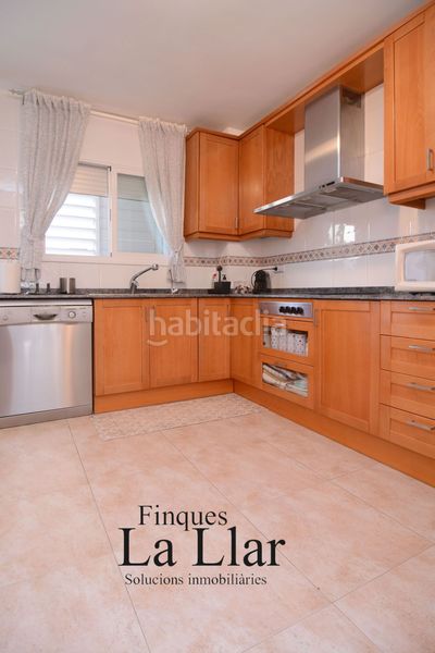 Foto 6f5b3478-ac4a-4534-bf1c-f7cbf17d1f09. Casa adossada amb calefacció a Passeig Maragall Gavà