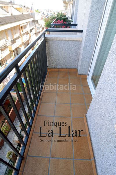 Foto 9d03116b-49c5-4180-8bcb-af94a34a0af2. Casa adossada amb calefacció a Passeig Maragall Gavà