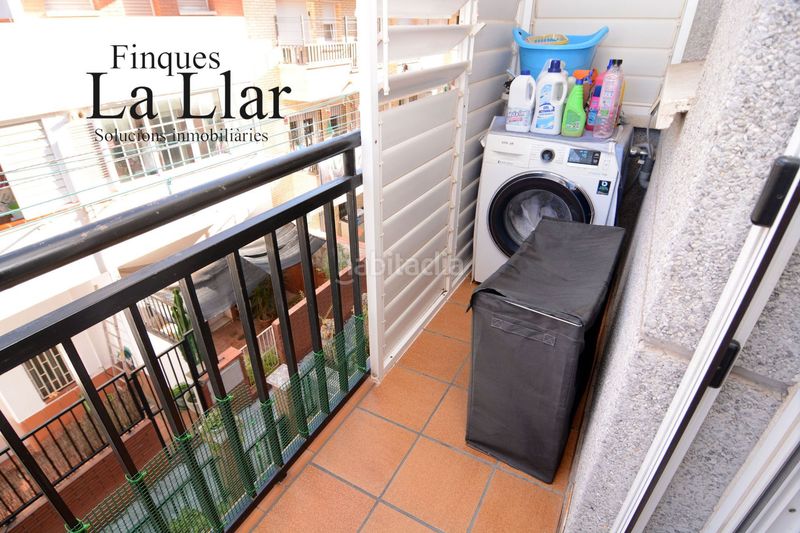 Foto b363ef71-bf66-4bf0-b132-58171c1535cd. Casa adossada amb calefacció a Passeig Maragall Gavà