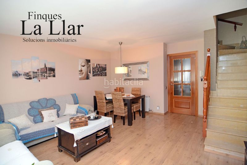 Foto c252aa56-5d74-40d1-8d86-cfcbd8287b02. Casa adossada amb calefacció a Passeig Maragall Gavà