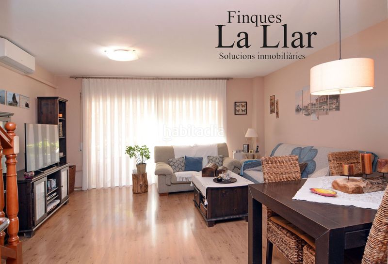Foto c2a4e6ec-c6a4-49e6-83d2-fd87da9e1492. Casa adossada amb calefacció a Passeig Maragall Gavà