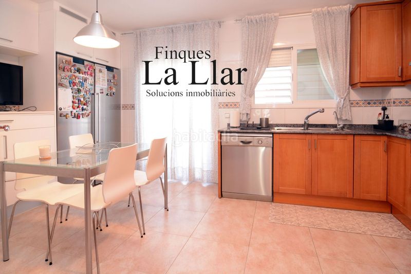 Foto cd333440-067d-4396-b84e-d781f6f0134b. Casa adossada amb calefacció a Passeig Maragall Gavà