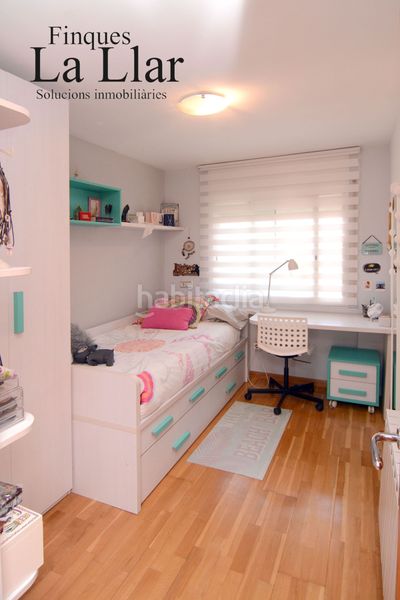 Foto e860d462-aab0-4ce3-9b06-5f7e33f7b9b7. Casa adossada amb calefacció a Passeig Maragall Gavà