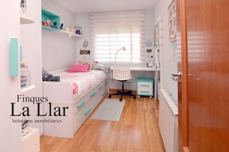Foto f880f9f8-58b8-4a5b-a5a9-0bce5ddb320f. Casa adossada amb calefacció a Passeig Maragall Gavà
