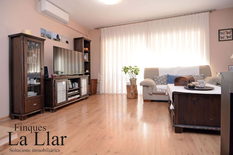 Foto fff51cdf-1801-430d-a0b3-c20c1400c0d0. Casa adossada amb calefacció a Passeig Maragall Gavà