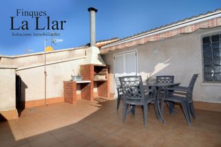 Reihenhaus  Lluis sole i sabaris. Casa con garaje en venta en gava.