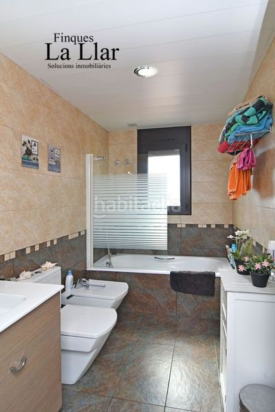Foto 669da7f2-96f3-429b-b9b7-57c5e00ace5f. Casa amb calefacció piscina a Torrent Ballester Viladecans