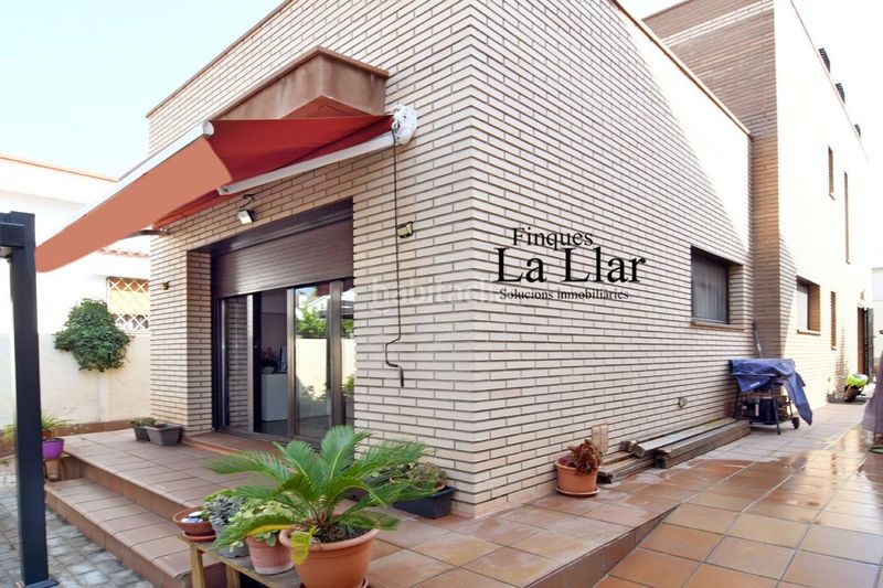 Foto c307d19f-0485-41e4-9b0b-e2c8f8bb64de. Casa amb calefacció piscina a Torrent Ballester Viladecans