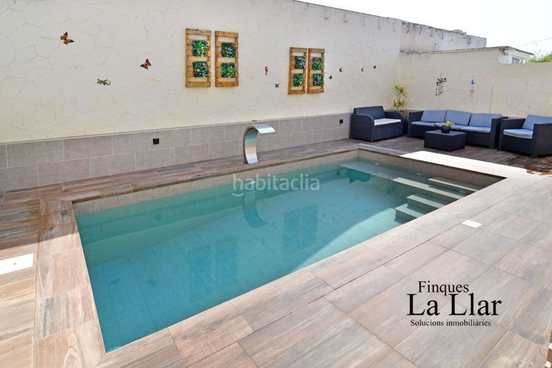 Foto d5d35cc1-80f5-4ac8-83dc-5a4d78197715. Casa amb calefacció piscina a Torrent Ballester Viladecans