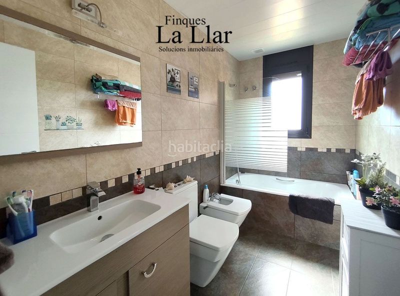 Foto d663e05d-3174-4465-8604-70c6d3dbb7b4. Casa amb calefacció piscina a Torrent Ballester Viladecans