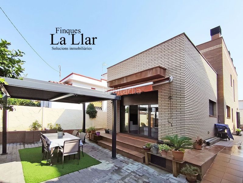 Foto d9f56b40-83dd-4553-8428-30290ceb5202. Casa amb calefacció piscina a Torrent Ballester Viladecans