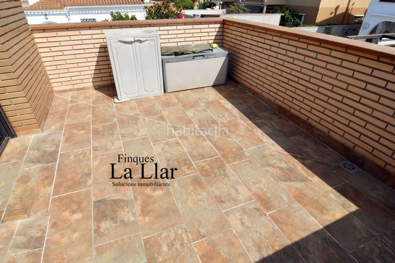 Foto ff6674d6-53f6-4d9d-92ff-11e98c730a8c. Casa amb calefacció piscina a Torrent Ballester Viladecans