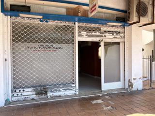 Rent Business premise in Carretera barcelona 99. Alquiler de local en primera línea comercial de segur de calafel