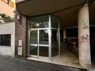 Lloguer Local Comercial a Avinguda mossèn jaume soler 20. Local comercial en avenida principal de calafell