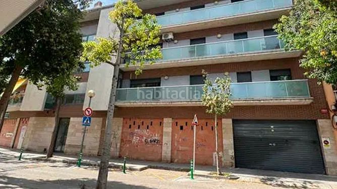 Foto 29bb39cf-fb08-4580-8435-eaeeae3a52f2. Local comercial a carrer margarida xirgu 2 a Centre Vendrell (El)