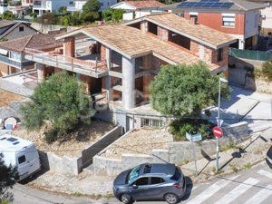 Foto 1897561d-1566-402e-a371-00f2c58b1995. Chalet in carrer colòmbia 27 in Segur de Calafell nucli urbà Segur de Calafell