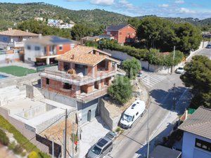 Foto 9e423617-3dcf-4202-a55e-4f22a2cf3d84. Chalet in carrer colòmbia 27 in Segur de Calafell nucli urbà Segur de Calafell