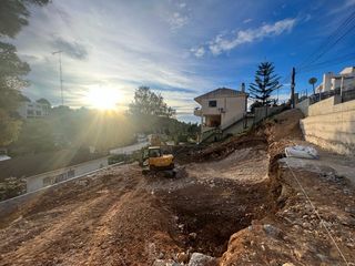 Terreno residencial en Carrer rubí 2. Terreno con proyecto, licencia de construcción. posibilidad de "