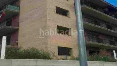 Foto 21dfad0a-797a-40da-8d6c-adf79052f134. Edificio conjunto de 40 viviendas en edificio de obra reciente para adecuar en Constantí